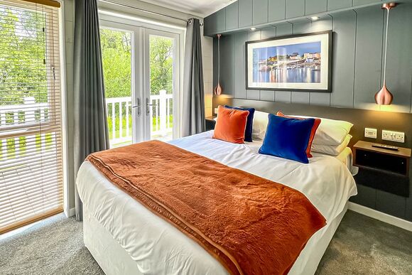 Daisy Lodge - Florence Springs Lakeside Lodges, St Florence, Tenby