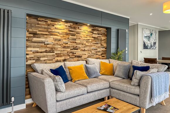 Adventure Lodge - Florence Springs Lakeside Lodges, St Florence, Tenby