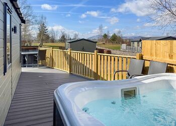 Lakewood - Flusco Wood, Dacre, Nr Ullswater