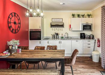 Paris - Flaxton Meadows Luxury Lodges, Flaxton