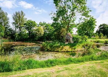 Kingfisher - Flaxton Meadows Luxury Lodges, Flaxton