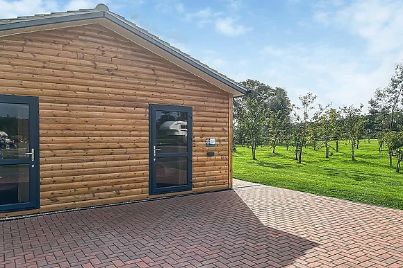 Minster - Flaxton Meadows Luxury Lodges, Flaxton