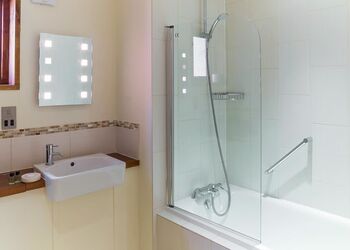 Golden Oak 3 (Pet) - Forest of Dean Lodges, Coleford