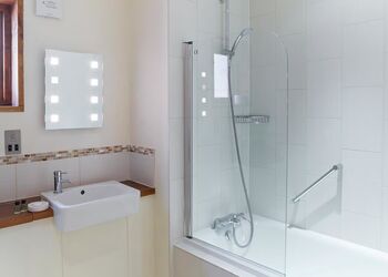 Golden Oak 1 (Pet) - Forest of Dean Lodges, Coleford