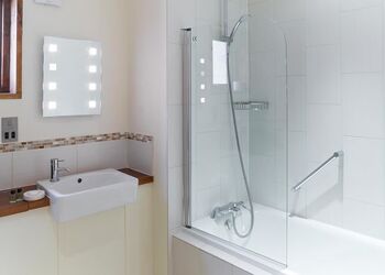 Golden Oak 2 Meadow Cabin (Pet) - Forest of Dean Lodges, Coleford