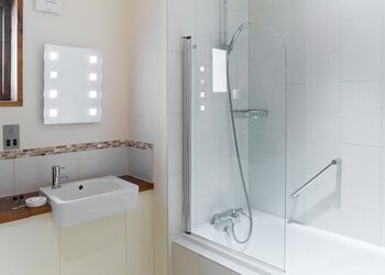 Forest of Dean Golden Oak Treehouse Meadow (Pet) - Forest of Dean Lodges, Coleford