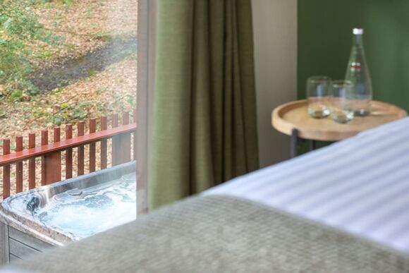 Golden Oak Treehouse (Pet) - Forest of Dean Lodges, Coleford