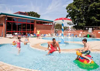 Sister park facilities 