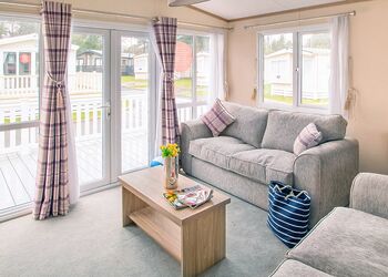 Sublime 2 Caravan - Forest Edge, St. Leonards, Ringwood