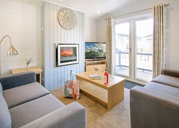 Superior Lodge Plus 3 - Forest Edge, St. Leonards, Ringwood