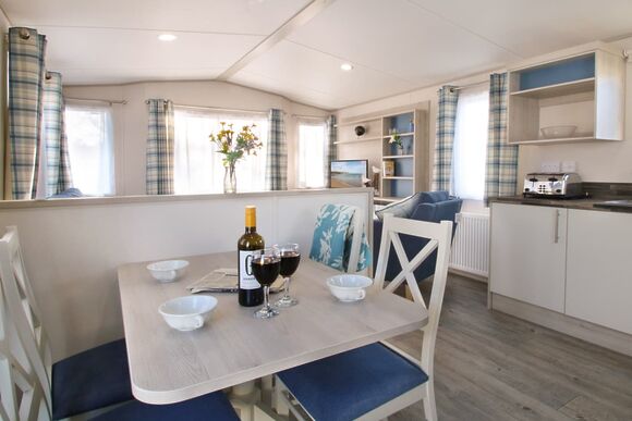 Seaside 2 - Forest Edge, St. Leonards, Ringwood