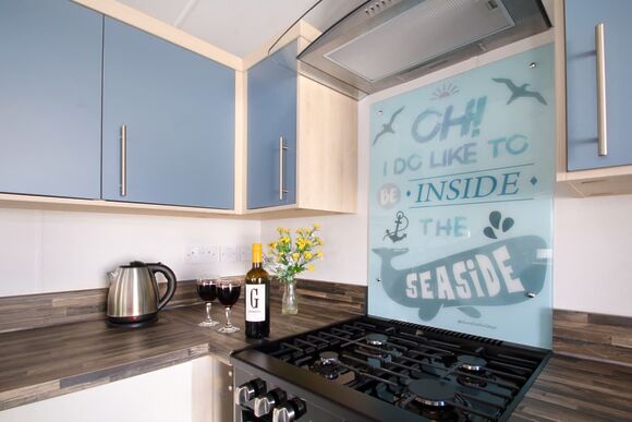 Seaside 2, Seaside 2 (Pet) - Forest Edge, St. Leonards, Ringwood