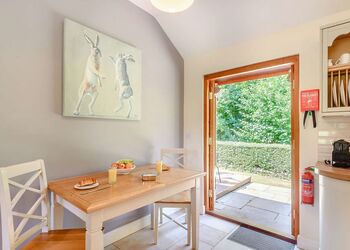 Berkeley Elite Spa - Ford Farm Lodges, Kilcot, Newent