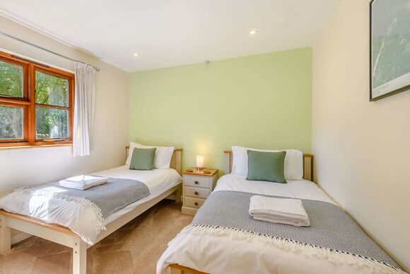 Arlington - Ford Farm Lodges, Kilcot, Newent