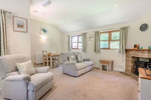 Dymock - Ford Farm Lodges, Kilcot, Newent