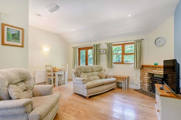 Dymock Spa - Ford Farm Lodges, Kilcot, Newent