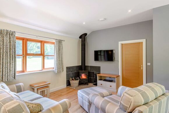 Berkeley Elite Spa - Ford Farm Lodges, Kilcot, Newent