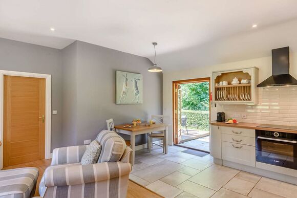 Berkeley Elite Spa - Ford Farm Lodges, Kilcot, Newent