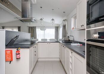 Platinum Spa Pet - Aspen Country Park, Bury St Edmunds