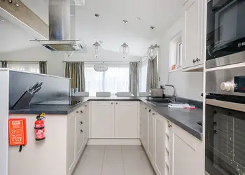 Platinum Spa Pet - Aspen Country Park, Bury St Edmunds