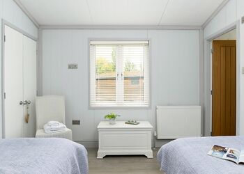 Elite Spa Lodge 2 - Aspen Lodge Escape, Bury St Edmunds