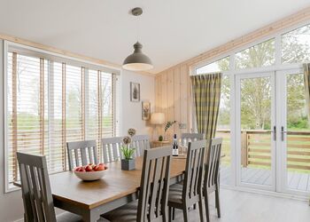 Elite Plus Spa Lodge 3 (Sleeps 7) - Aspen Lodge Escape, Bury St Edmunds