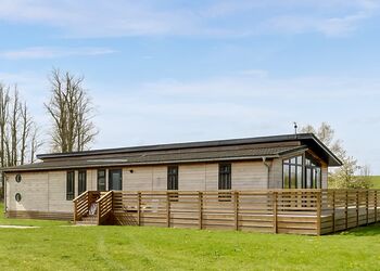 Elite Plus Spa Lodge 3 (Sleeps 7) - Aspen Lodge Escape, Bury St Edmunds
