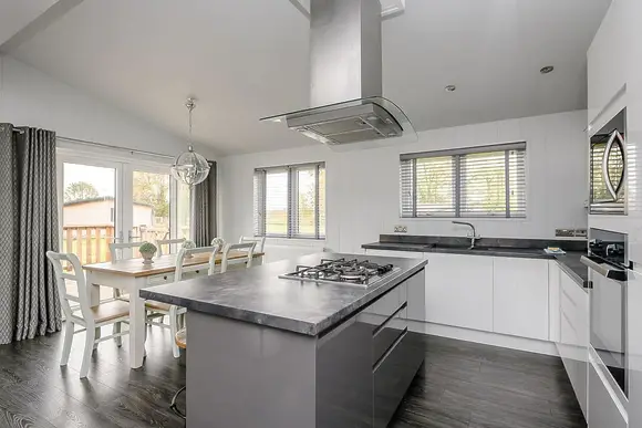 Signature Spa Six Pet - Aspen Country Park, Bury St Edmunds