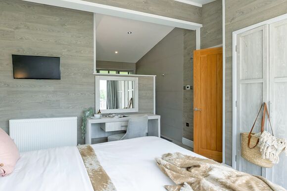 Elite Plus Spa Lodge 3 - Aspen Lodge Escape, Bury St Edmunds