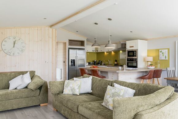 Elite Plus Spa Lodge 3 (Sleeps 7) - Aspen Lodge Escape, Bury St Edmunds