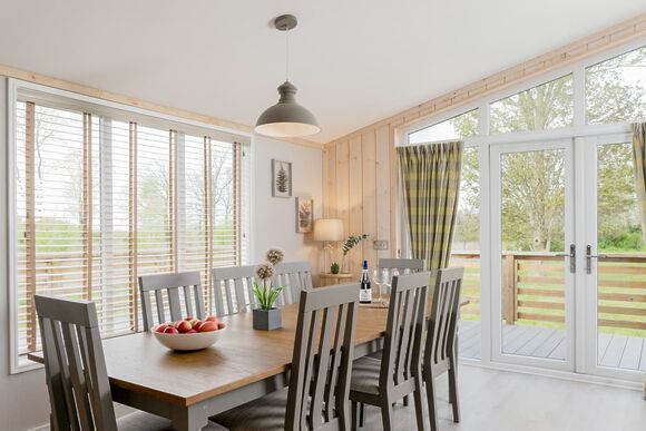 Elite Plus Spa Lodge 3 (Sleeps 7) - Aspen Lodge Escape, Bury St Edmunds