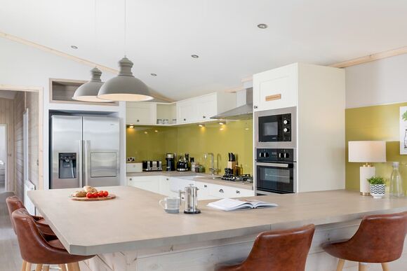 Elite Plus Spa Lodge 3 (Sleeps 7) - Aspen Lodge Escape, Bury St Edmunds