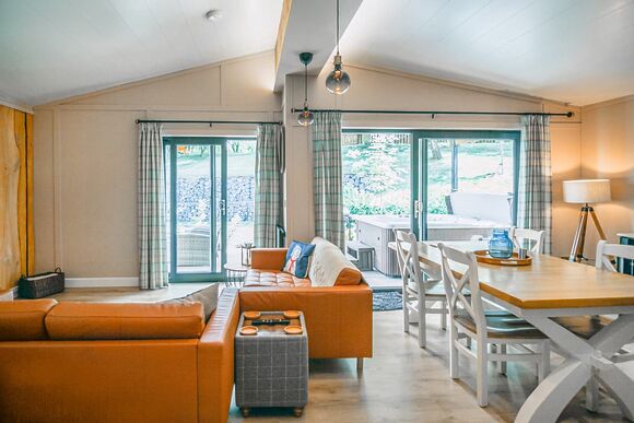 Lodge 2 Bed VIP - The Warrens at Foxtail, Gledrid, Chirk