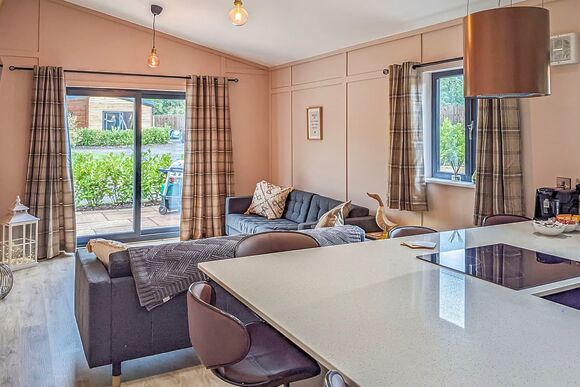 Lodge 3 VIP Pets - The Warrens at Foxtail, Gledrid, Chirk