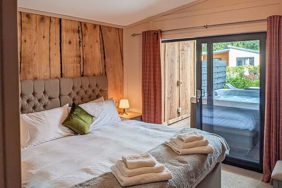 Lodge 3 VIP Pets - The Warrens at Foxtail, Gledrid, Chirk