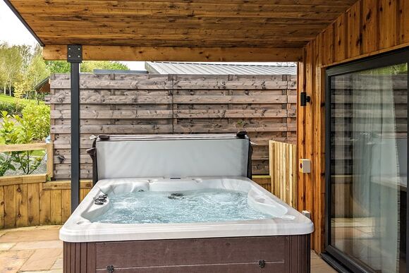 Lodge 2 VIP Pets 4 - The Warrens at Foxtail, Gledrid, Chirk