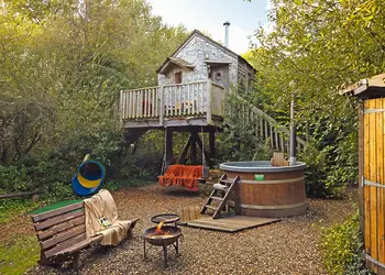 Florence Springs Glamping, St Florence, Tenby