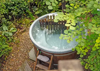 Florence Springs Glamping, St Florence, Tenby