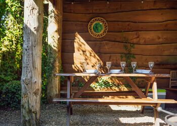 The Woodland Hideaway - Florence Springs Glamping, St Florence, Tenby