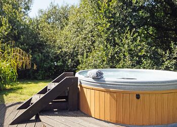 Florence Springs Safari Tent - Florence Springs Glamping, St Florence, Tenby