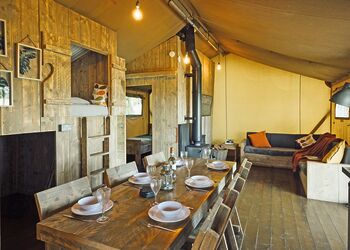 Florence Springs Safari Tent - Florence Springs Glamping, St Florence, Tenby