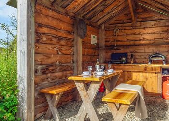 Florence Springs Geodome - Florence Springs Glamping, St Florence, Tenby