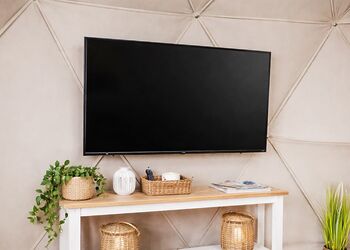 Florence Springs Geodome - Florence Springs Glamping, St Florence, Tenby