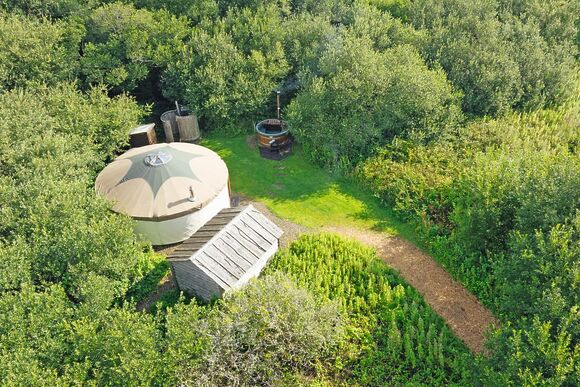 Florence Springs Yurt - Florence Springs Glamping, St Florence, Tenby