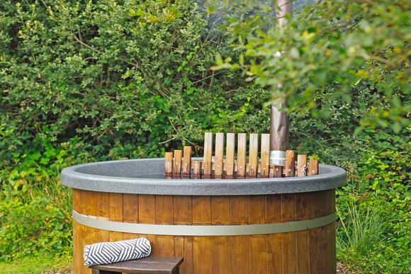 Florence Springs Yurt - Florence Springs Glamping, St Florence, Tenby