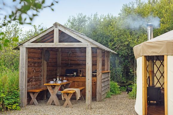 Florence Springs Yurt - Florence Springs Glamping, St Florence, Tenby