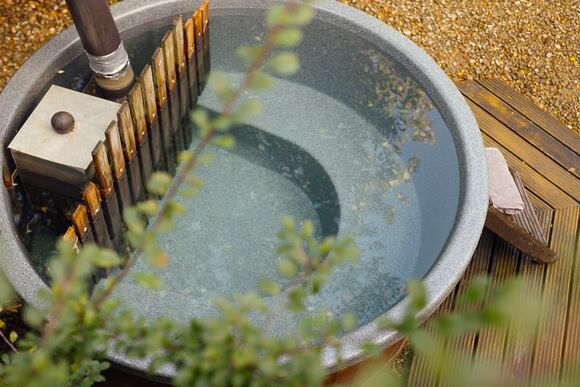 Pyatts Nest Treehouse - Florence Springs Glamping, St Florence, Tenby