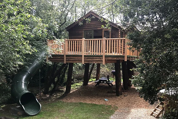 Cuckoos Nest Treehouse 