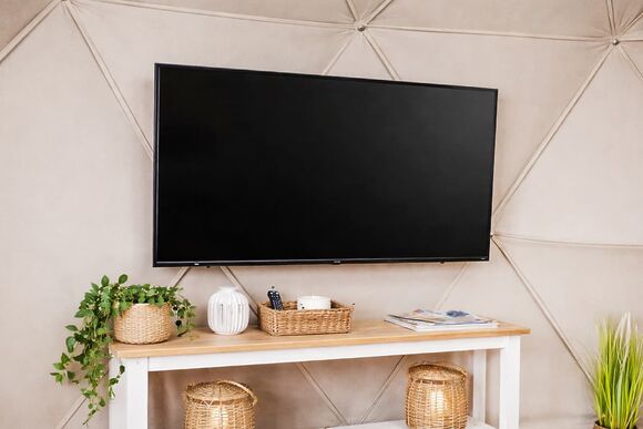 Florence Springs Geodome - Florence Springs Glamping, St Florence, Tenby