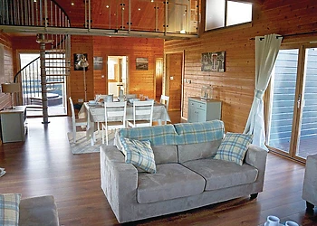 Fairway Lodge 5